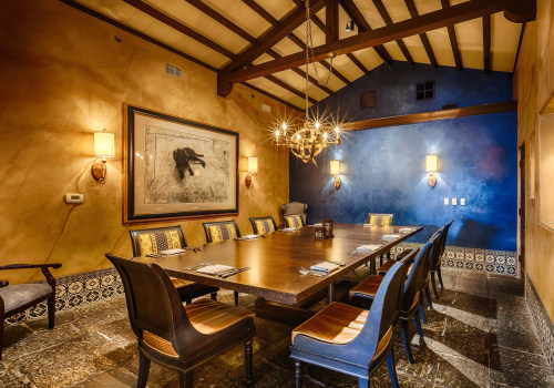 Do Restaurants and Bars in Scottsdale Offer Reservations for Tables or Private Dining Rooms?